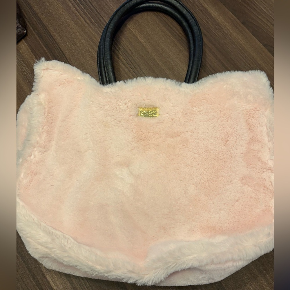 NWOT Betsey Johnson fuzzy cat bag - Picture 4 of 6